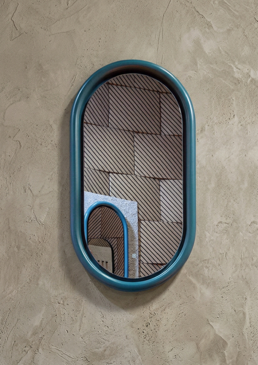 Milano Collection - A mirror that plays with shapes.